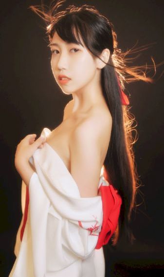 美女绳地狱无删减电影